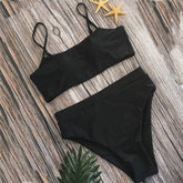 Parte superior de bikini deportiva en contraste en verde azulado Darkgoldenrod